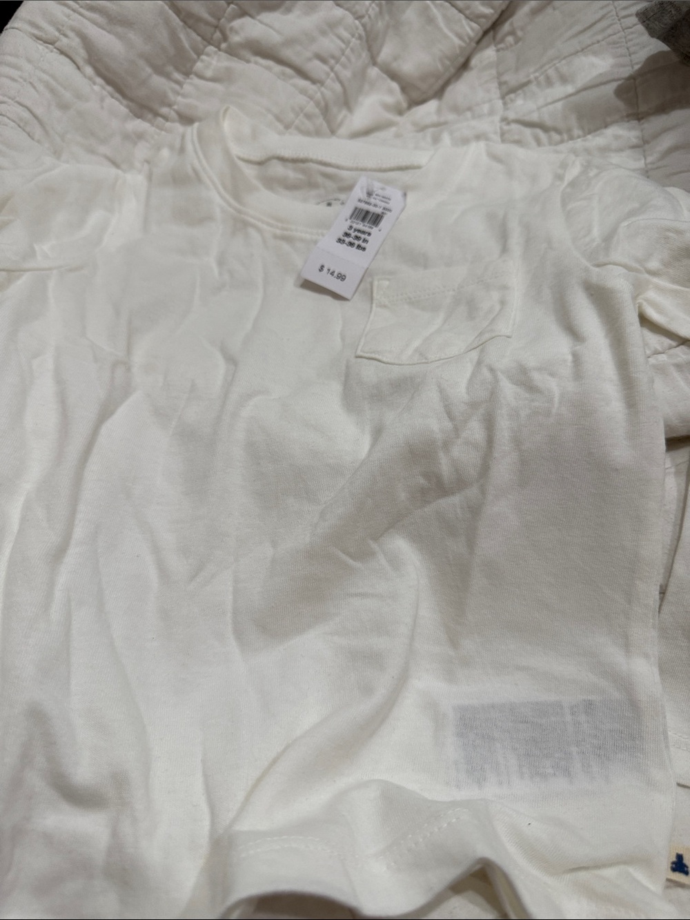 GAP Cream Short Sleeve Pocket Tee